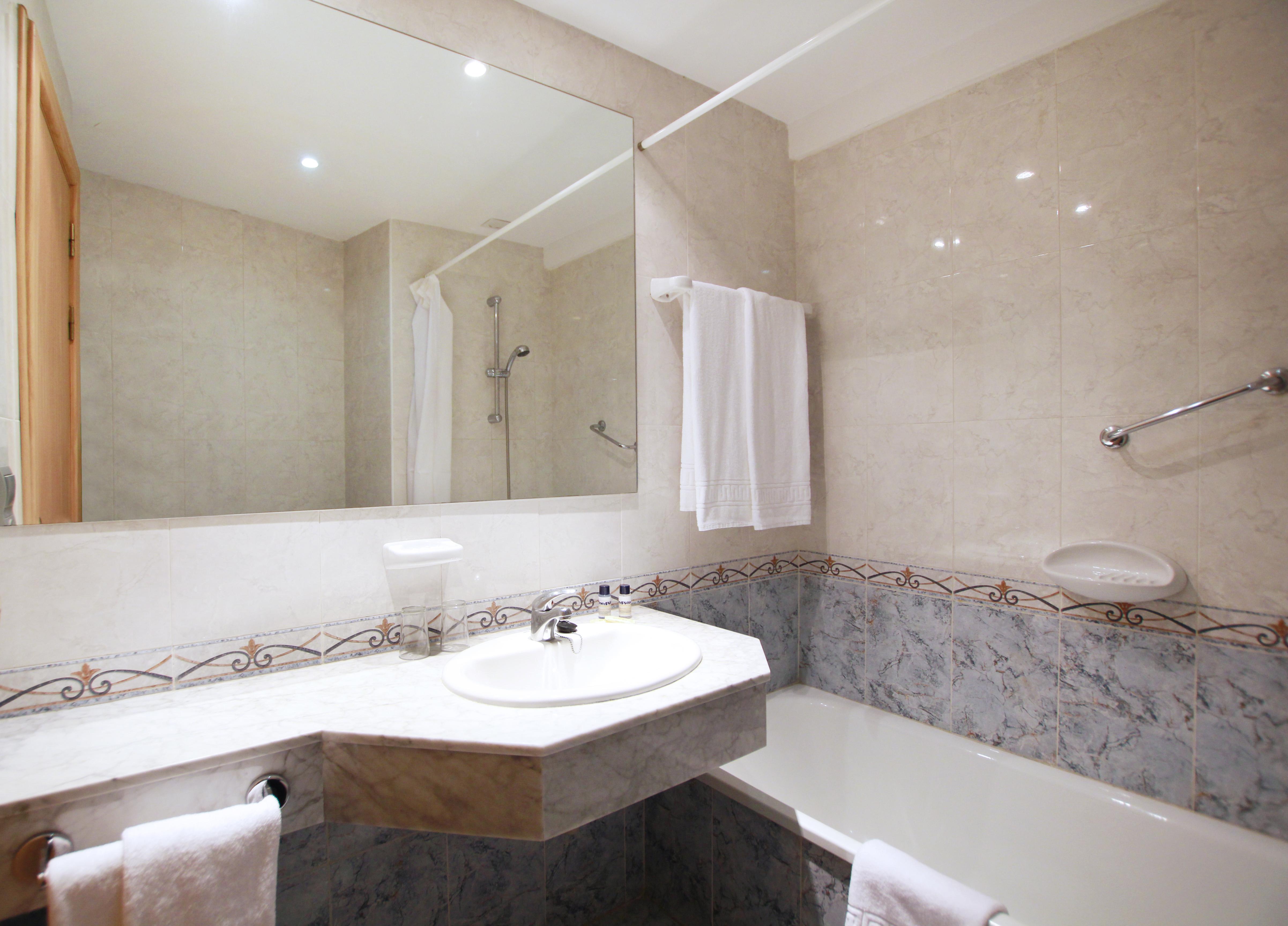 Medplaya Hotel Alba Beach Беналмадена Екстериор снимка